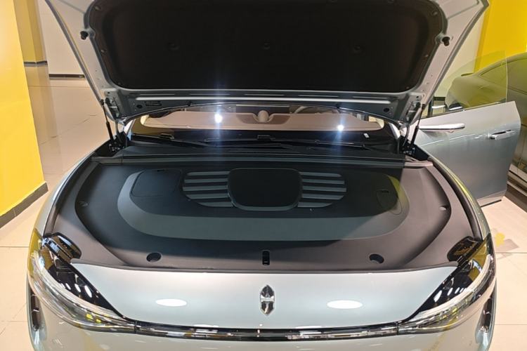 Used Hima Stelato S9 2026 Model Range-Extender Ultra, Rear-wheel Drive, 53kWh Engine Bay