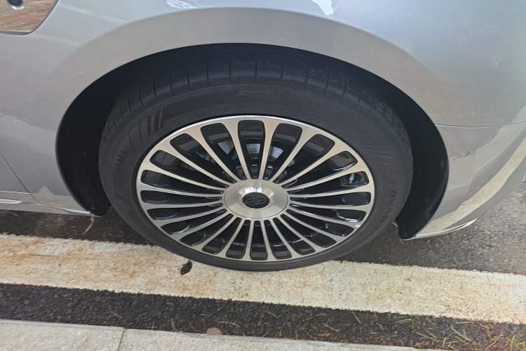 Used Hima Stelato S9 2026 Model Range-Extended Max Rear-Wheel Drive 53 kWh Right Front Wheel Hub