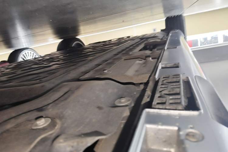 Used Hima Stelato S9 2026 Model Range-Extender Ultra, Rear-wheel Drive, 53kWh Right Side Sill