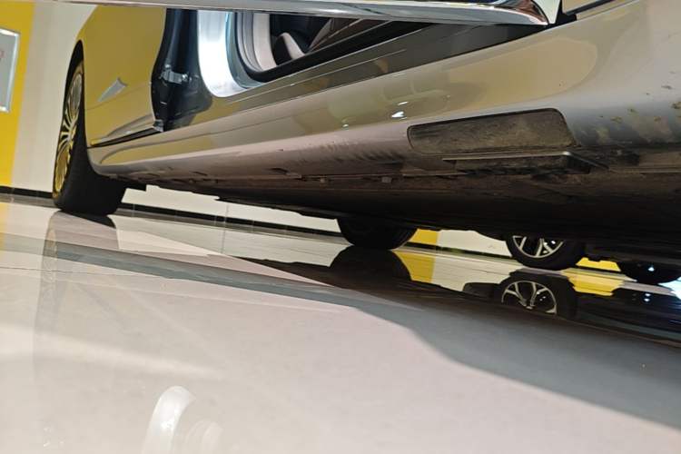 Used Hima Stelato S9 2026 Model Range-Extender Ultra, Rear-wheel Drive, 53kWh Right Side Sill
