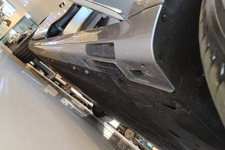 Used Hima Stelato S9 2026 Model Range-Extender Ultra, Rear-wheel Drive, 53kWh Right Side Sill