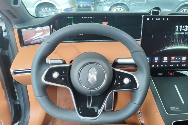 Used Hima Stelato S9 2026 Model Range-Extender Ultra, Rear-wheel Drive, 53kWh Steering Wheel