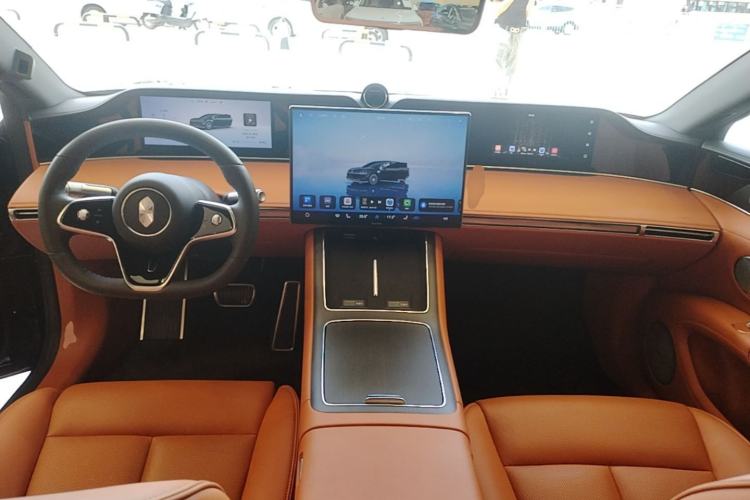 Used Hima Stelato S9T 2025 Model Range-Extended Ultra Long-Range Version Center Console