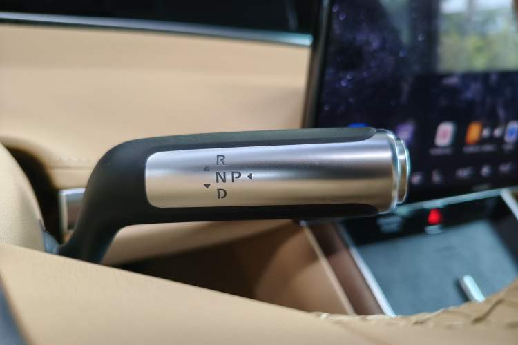 Used Hima Stelato S9T 2025 Model Range-Extended Max Long-Range Version Gear Lever