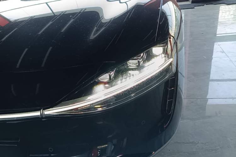 Used Hima Stelato S9T 2025 Model Range-Extended Ultra Long-Range Version Left Front Headlight