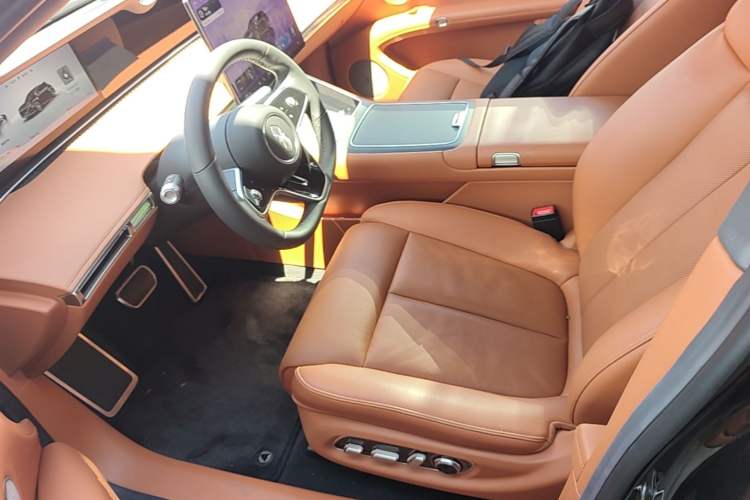 Used Hima Stelato S9T 2025 Model Range-Extended Ultra Long-Range Version Left Front Seat