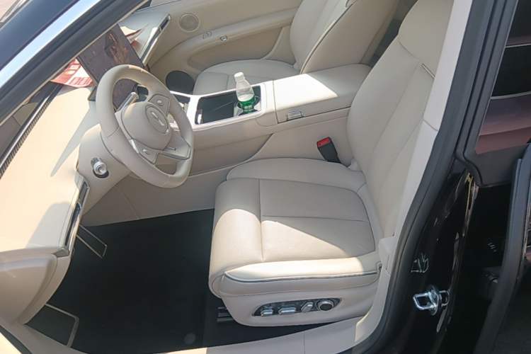 Used Hima Stelato S9T 2025 Model Range-Extended Ultra Long-Range Version Left Front Seat
