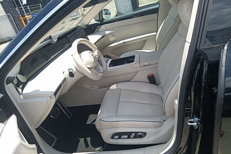 Used Hima Stelato S9T 2025 Model Extended-Range Max Long-Range Edition (896-line LiDAR) Left Front Seat