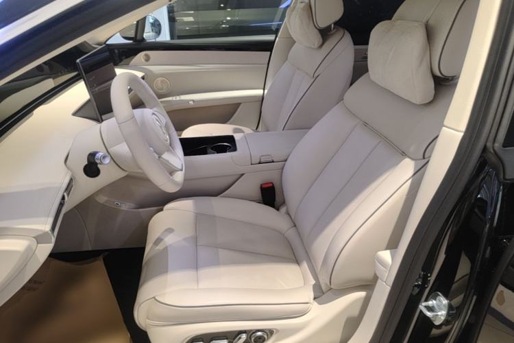 Used Hima Stelato S9T 2025 Model Range-Extended Ultra Long-Range Version Left Front Seat