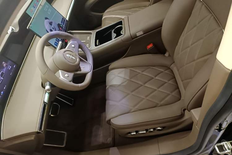 Used Hima Stelato S9T 2025 Model Range-Extended Ultra Long-Range Version Left Front Seat