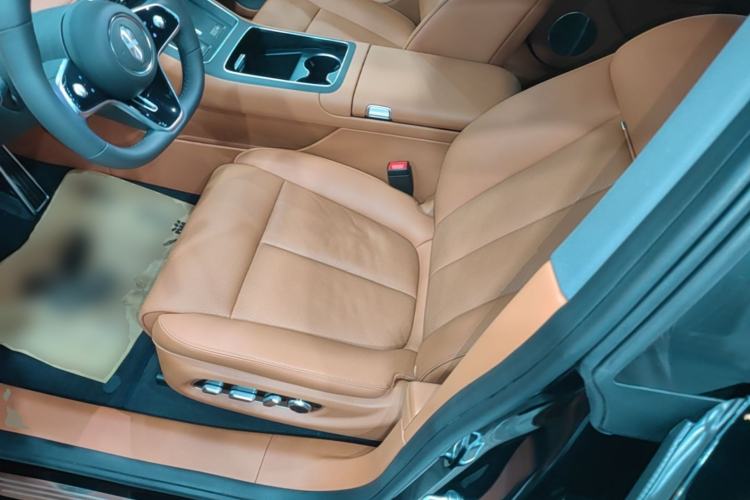 Used Hima Stelato S9T 2025 Model Range-Extended Ultra Long-Range Version Left Front Seat