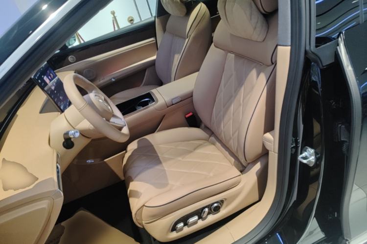 Used Hima Stelato S9T 2025 Model Range-Extended Ultra Long-Range Version Left Front Seat