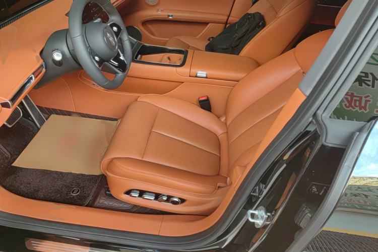 Used Hima Stelato S9T 2025 Model Range-Extended Ultra Long-Range Version Left Front Seat