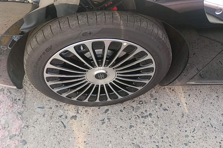 Used Hima Stelato S9T 2025 Model Range-Extended Ultra Long-Range Version Left Front Wheel Hub