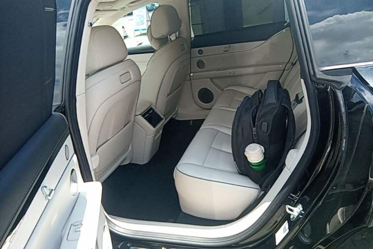 Used Hima Stelato S9T 2025 Model Extended-Range Max Long-Range Edition (896-line LiDAR) Left Rear Seat
