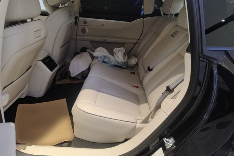 Used Hima Stelato S9T 2025 Model Range-Extended Ultra Long-Range Version Left Rear Seat