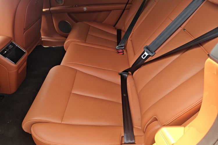 Used Hima Stelato S9T 2025 Model Range-Extended Ultra Long-Range Version Left Rear Seat