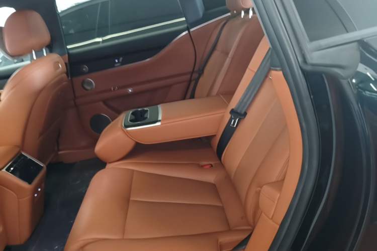 Used Hima Stelato S9T 2025 Model Range-Extended Ultra Long-Range Version Left Rear Seat