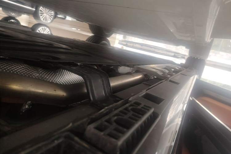 Used Hima Stelato S9T 2025 Model Range-Extended Ultra Long-Range Version Left Side Sill