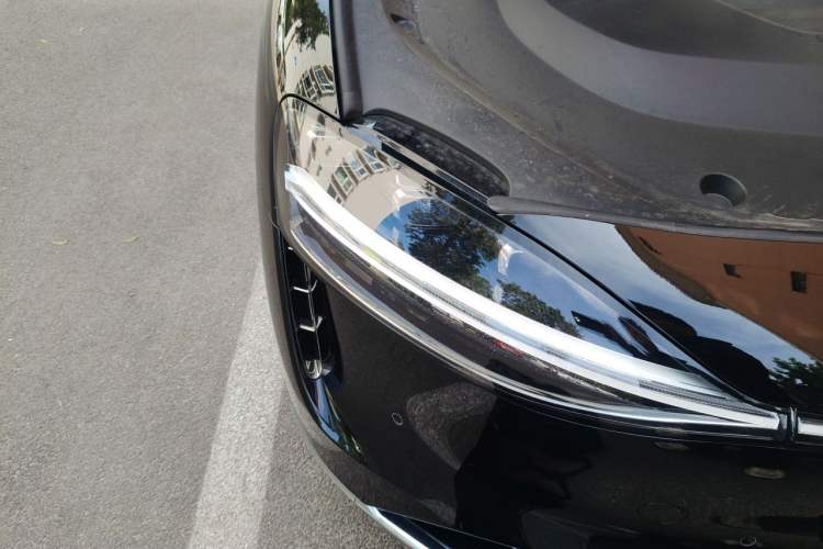 Used Hima Stelato S9T 2025 Model Range-Extended Max Right Front Headlight