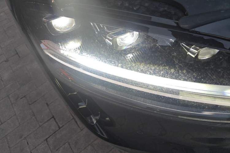 Used Hima Stelato S9T 2025 Model Range-Extended Max Right Front Headlight