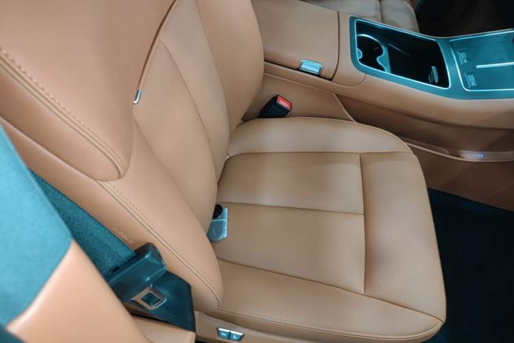 Used Hima Stelato S9T 2025 Model Range-Extended Ultra Long-Range Version Right Front Seat
