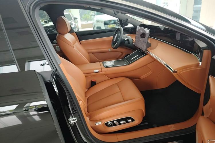 Used Hima Stelato S9T 2025 Model Range-Extended Ultra Long-Range Version Right Front Seat