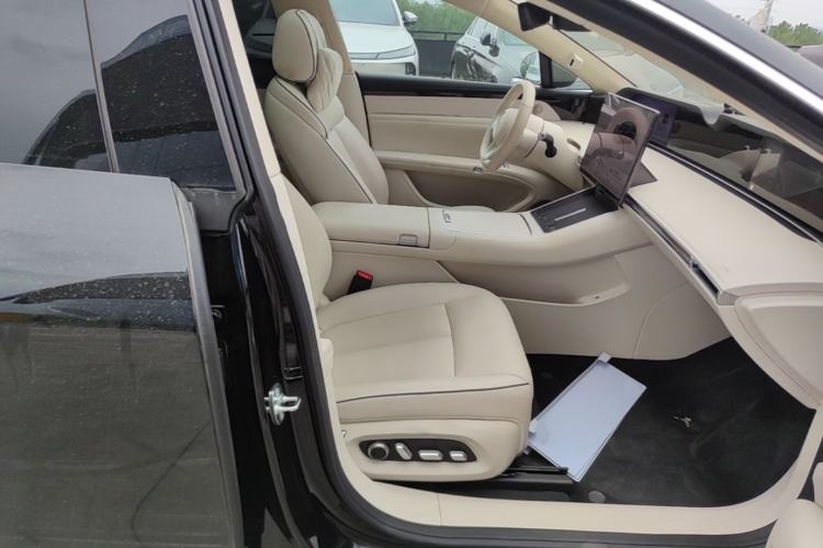 Used Hima Stelato S9T 2025 Model Range-Extended Ultra Long-Range Version Right Front Seat