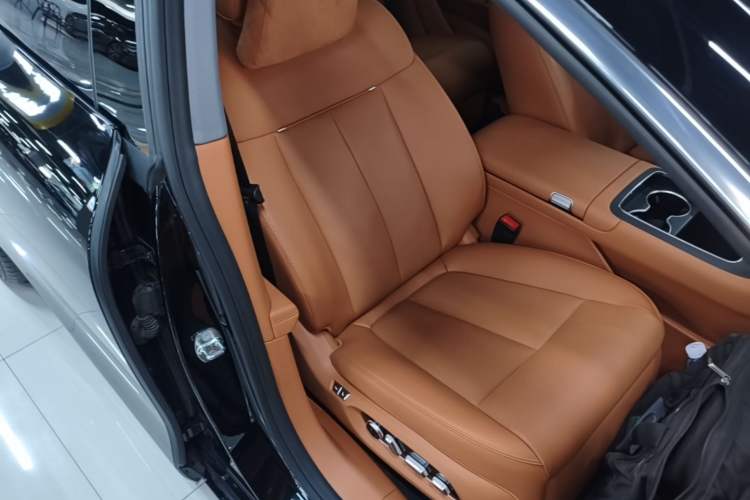 Used Hima Stelato S9T 2025 Model Range-Extended Ultra Long-Range Version Right Front Seat