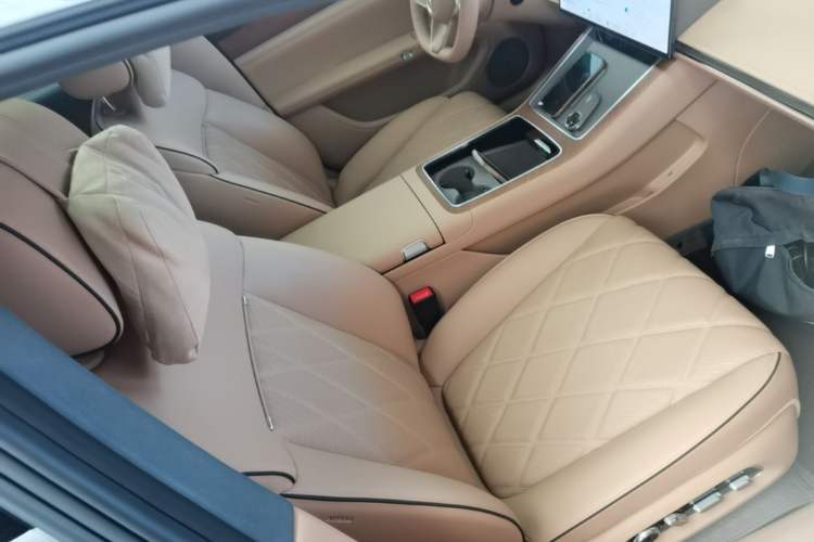 Used Hima Stelato S9T 2025 Model Range-Extended Ultra Long-Range Version Right Front Seat