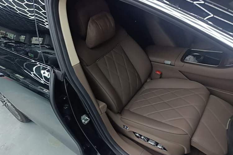 Used Hima Stelato S9T 2025 Model Range-Extended Ultra Long-Range Version Right Front Seat