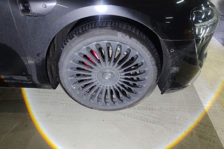 Used Hima Stelato S9T 2025 Model Range-Extended Max Right Front Wheel Hub