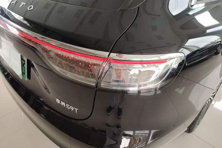Used Hima Stelato S9T 2025 Model Range-Extended Ultra Long-Range Version Right Rear Taillight