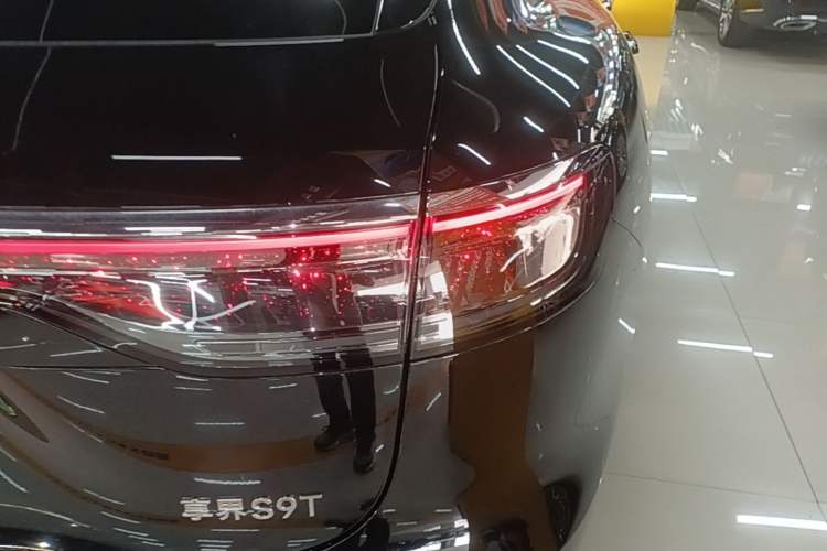 Used Hima Stelato S9T 2025 Model Range-Extended Ultra Long-Range Version Right Rear Taillight