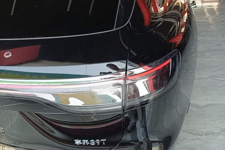 Used Hima Stelato S9T 2025 Model Range-Extended Ultra Long-Range Version Right Rear Taillight