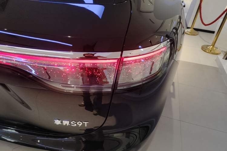Used Hima Stelato S9T 2025 Model Range-Extended Ultra Long-Range Version Right Rear Taillight