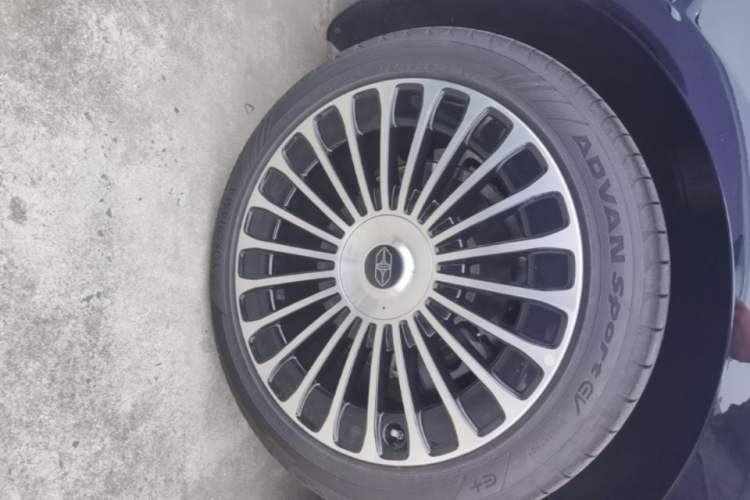 Used Hima Stelato S9T 2025 Model Range-Extended Ultra Long-Range Version Right Rear Wheel Hub