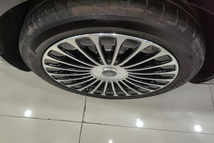 Used Hima Stelato S9T 2025 Model Range-Extended Ultra Long-Range Version Right Rear Wheel Hub