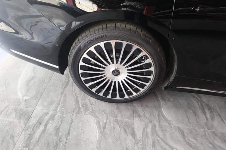 Used Hima Stelato S9T 2025 Model Range-Extended Ultra Long-Range Version Right Rear Wheel Hub