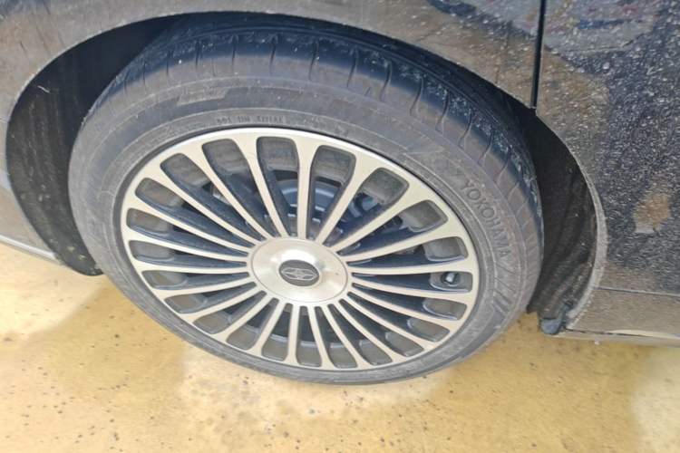 Used Hima Stelato S9T 2025 Model Range-Extended Ultra Long-Range Version Right Rear Wheel Hub