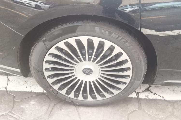Used Hima Stelato S9T 2025 Model Range-Extended Ultra Long-Range Version Right Rear Wheel Hub