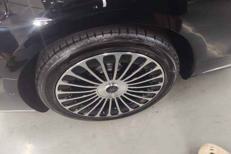 Used Hima Stelato S9T 2025 Model Range-Extended Ultra Long-Range Version Right Rear Wheel Hub