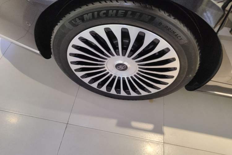 Used Hima Stelato S9T 2025 Model Range-Extended Ultra Long-Range Version Right Rear Wheel Hub
