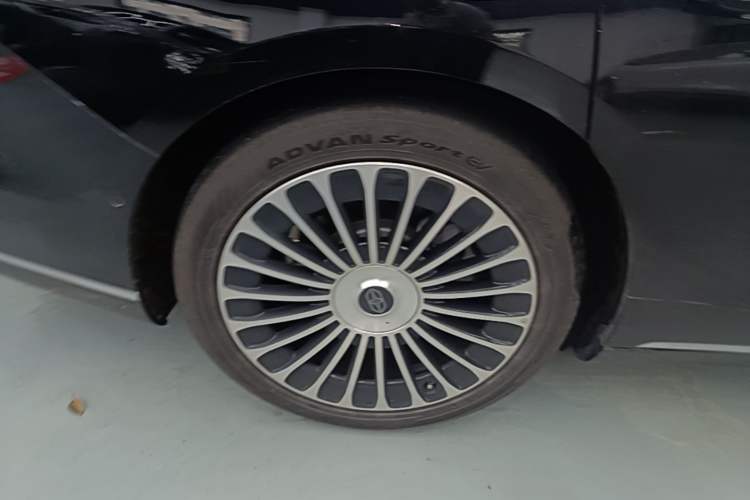 Used Hima Stelato S9T 2025 Model Range-Extended Ultra Long-Range Version Right Rear Wheel Hub