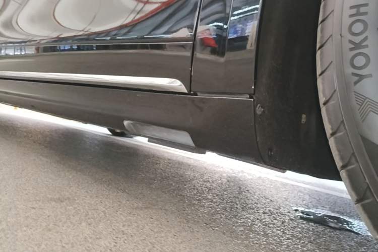 Used Hima Stelato S9T 2025 Model Range-Extended Ultra Long-Range Version Right Side Sill