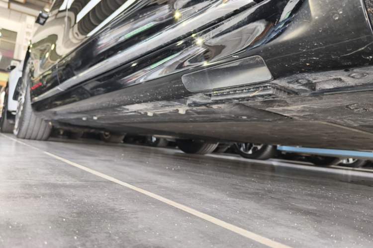 Used Hima Stelato S9T 2025 Model Range-Extended Max Right Side Sill