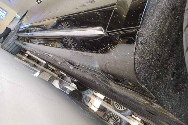 Used Hima Stelato S9T 2025 Model Range-Extended Ultra Long-Range Version Right Side Sill