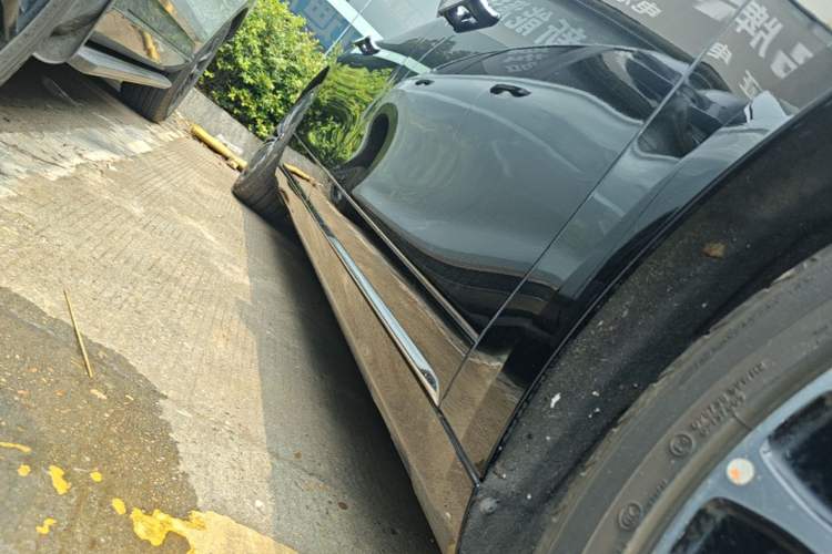 Used Hima Stelato S9T 2025 Model Range-Extended Ultra Long-Range Version Right Side Sill