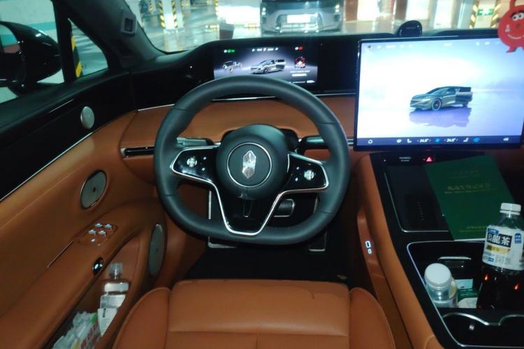 Used Hima Stelato S9T 2025 Model Range-Extended Max Steering Wheel