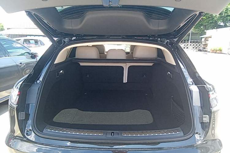 Used Hima Stelato S9T 2025 Model Extended-Range Max Long-Range Edition (896-line LiDAR) Trunk